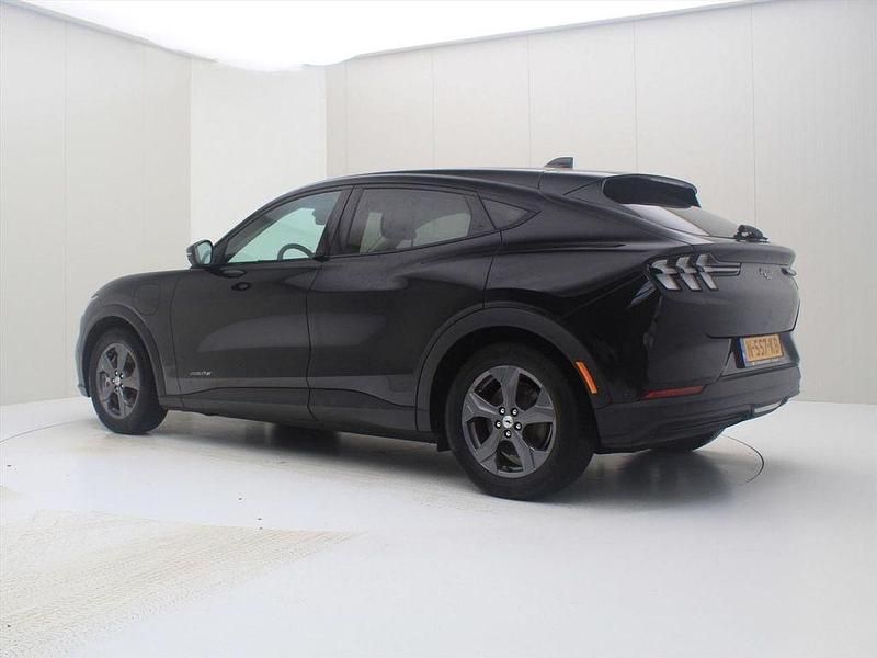 Gebraucht Ford Mustang Mach-E 197 kW (269 PS) 2021 Schwarz SUV