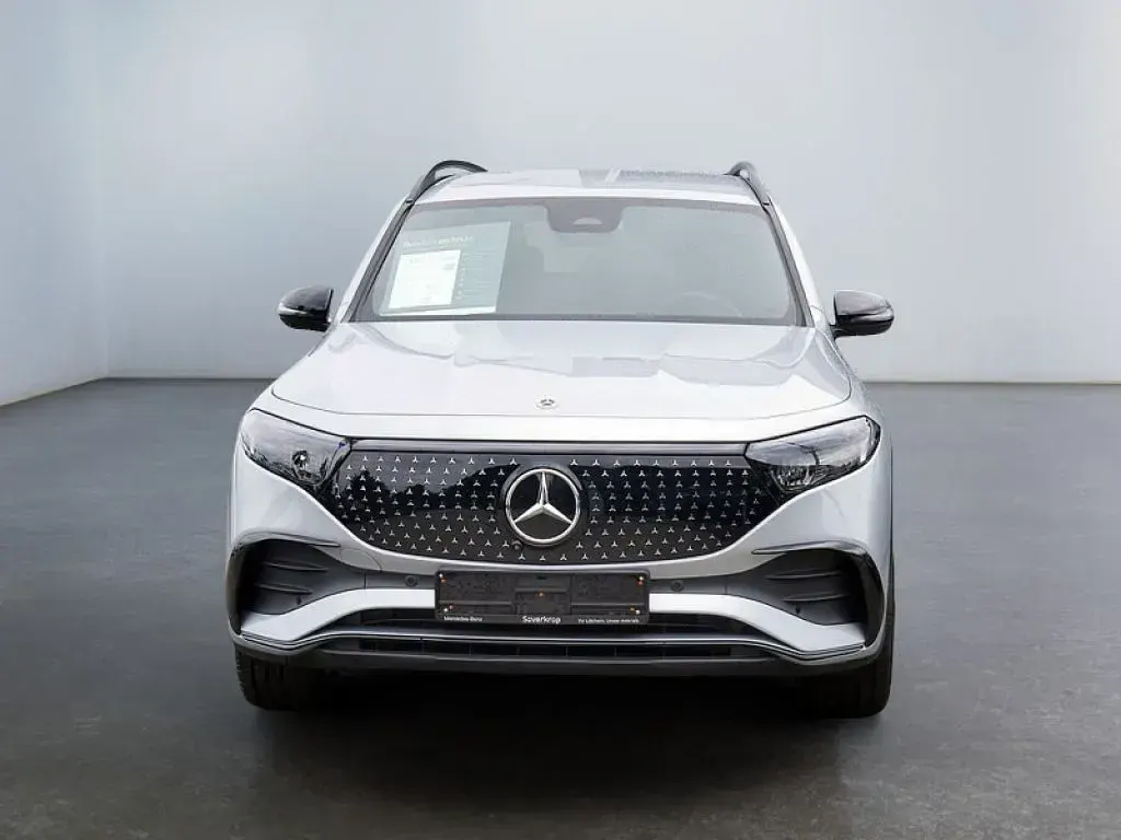 Gebraucht Mercedes EQB250 AMG 139 kW (190 PS) 2025 Silber hightechsilber (metallic) SUV