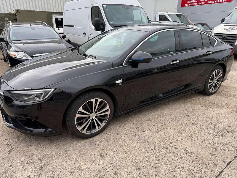 Black meet kettle Gebraucht 2017 Opel Insignia Innovation Kleinwagen | 8.899 € (Fairer Preis) - Bild 1/4