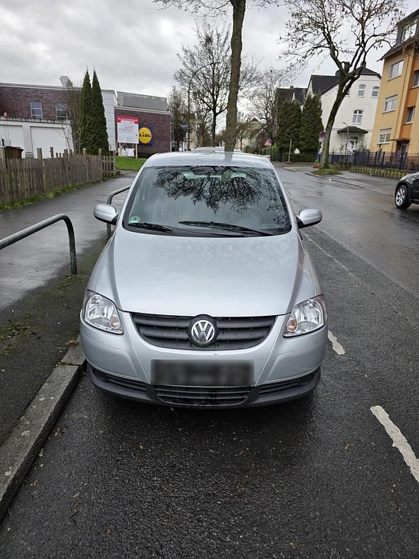 Silber Gebraucht 2005 VW Fox Kleinwagen | 850 € (Superpreis) - Bild 1/4