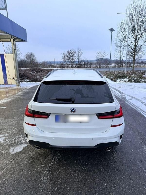 Gebraucht BMW 330 M Sport 265 PS (194 kW) 2020 Weiß Kombi