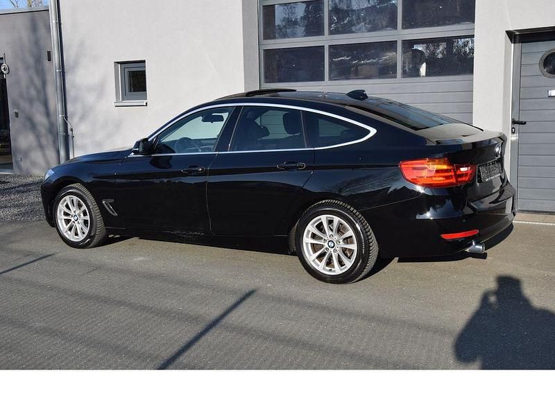Gebraucht BMW 320 Gran Turismo Comfort Edition 184 PS (135 kW) 2013 Schwarz Limousine