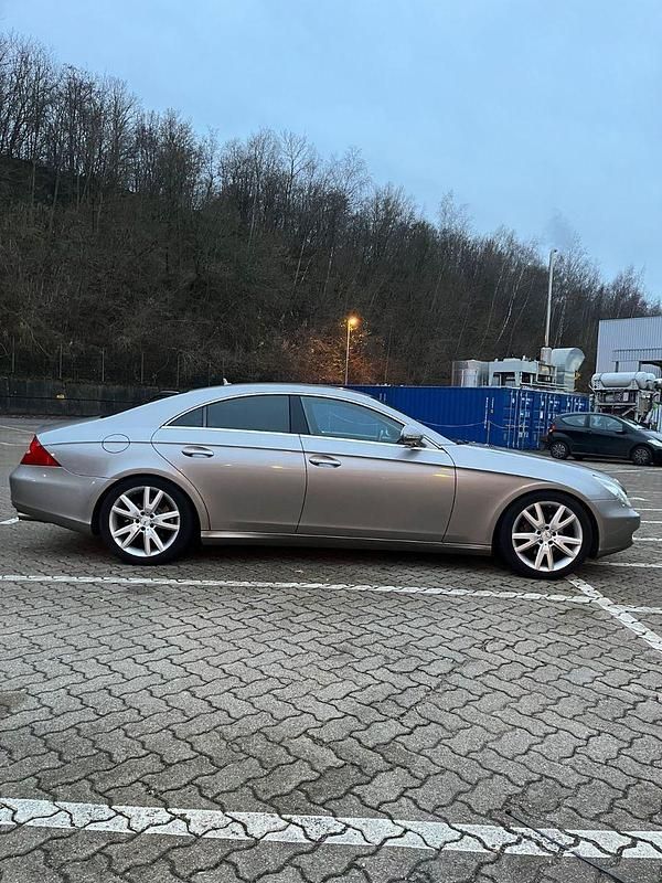 Gebraucht Mercedes CLS320 224 PS (164 kW) 2007 Coupé