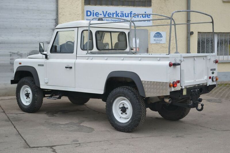 Gebraucht Land Rover Defender 122 PS (89 kW) 2010 Weiß SUV