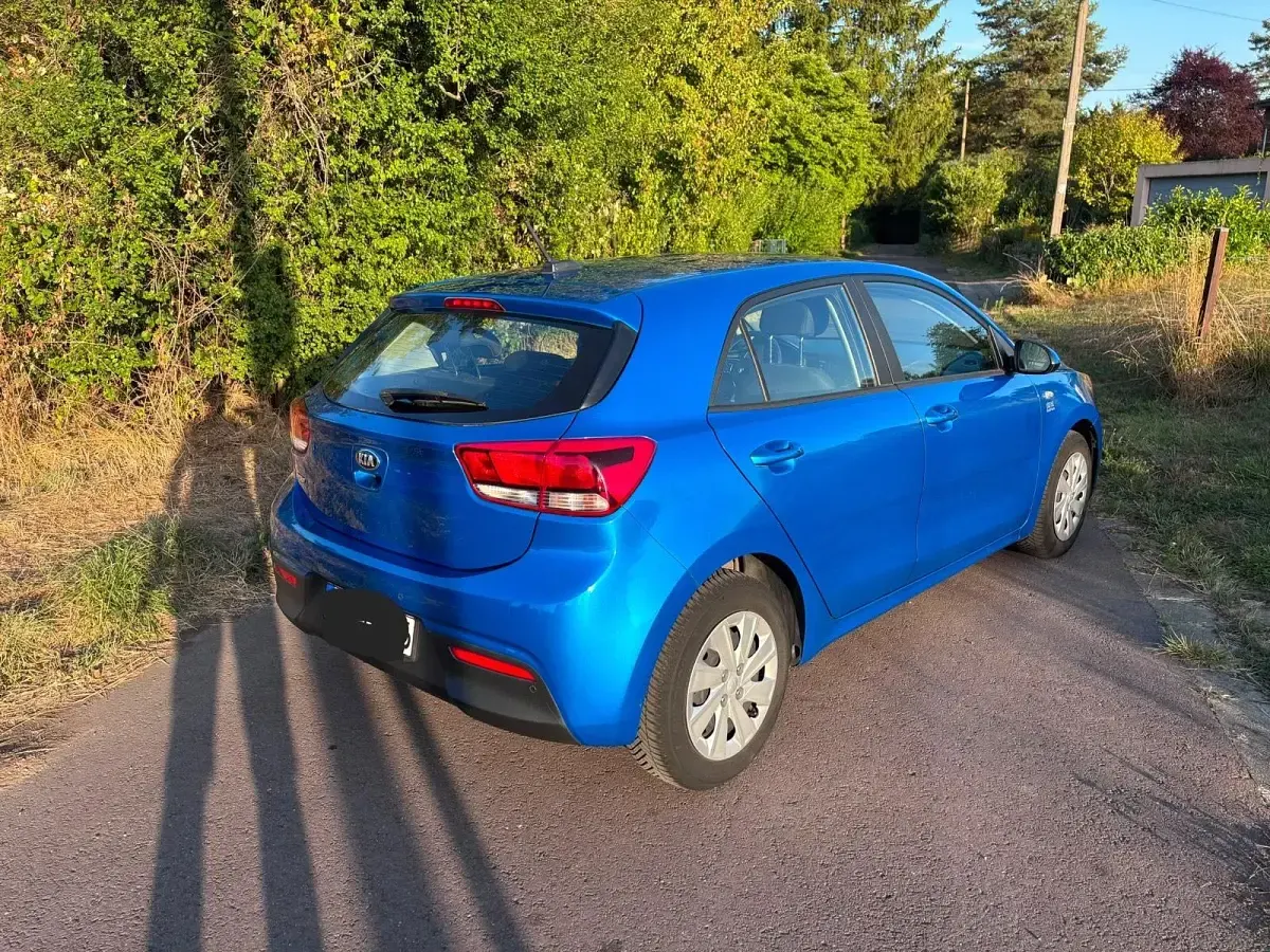 Gebraucht Kia Rio 84 PS (61 kW) 2021 Blau Kleinwagen