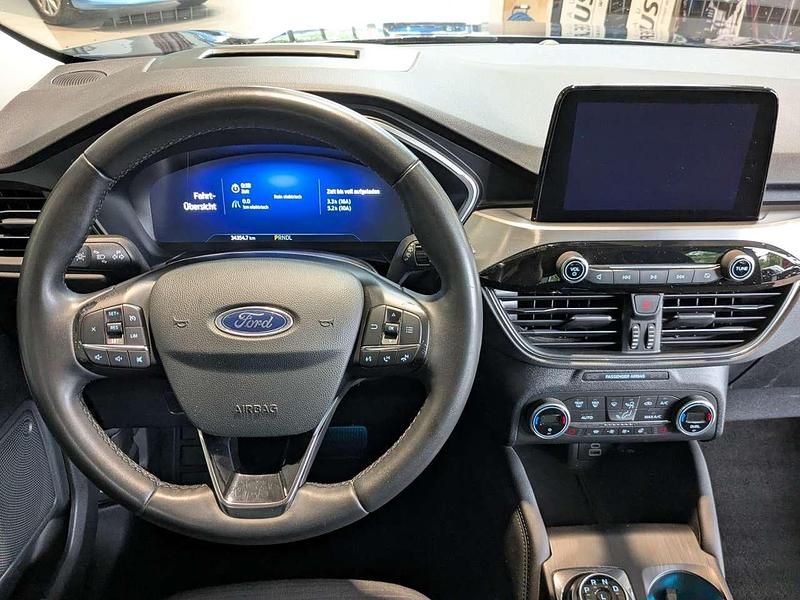 Gebraucht Ford Kuga Titanium 224 PS (164 kW) 2022 Chroma blau metallic SUV