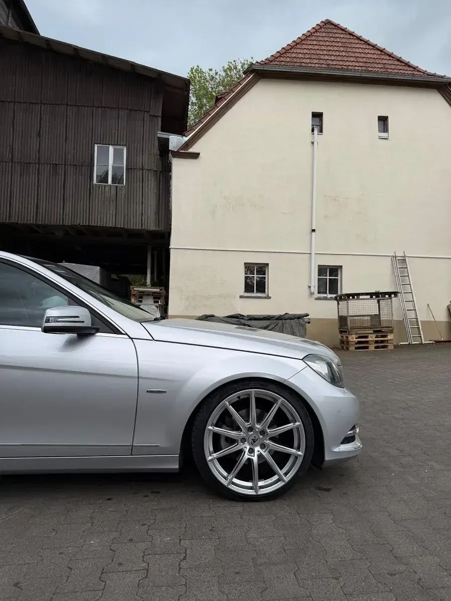 Gebraucht Mercedes C220 Avantgarde 170 PS (125 kW) 2012 Silber Limousine