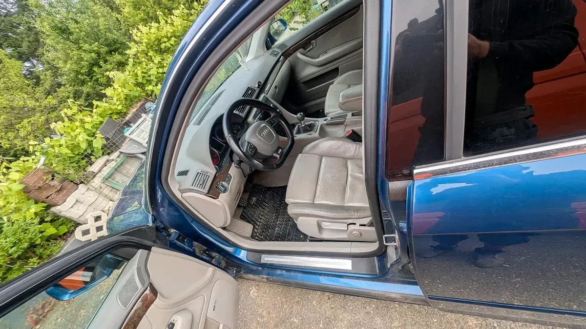 Gebraucht Audi A4 Sport 260 PS (191 kW) 2004 Blau Limousine