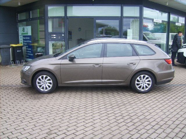 Braun Gebraucht 2016 Seat Leon ST Style Kombi | 13.599 € (Fairer Preis) - Bild 1/4