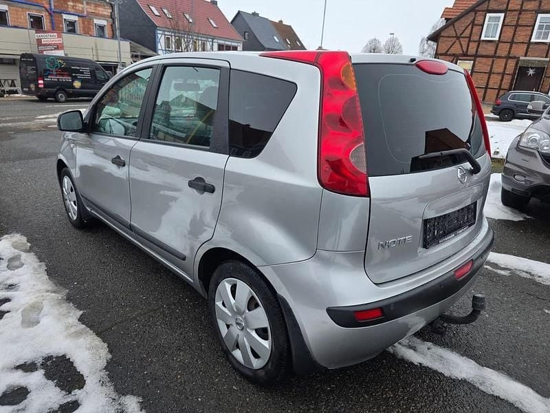 Gebraucht Nissan Note Visia 88 PS (64 kW) 2007 Grau Kleinwagen