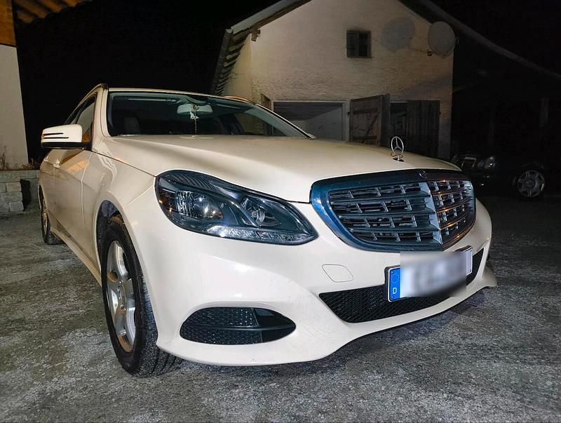 Gebraucht Mercedes E200 126 PS (92 kW) 2014 Beige Kombi