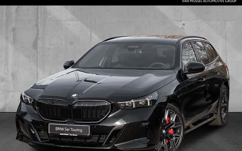 Schwarz Neu 2025 BMW 540 Kombi | 92.748 € - Bild 1/4