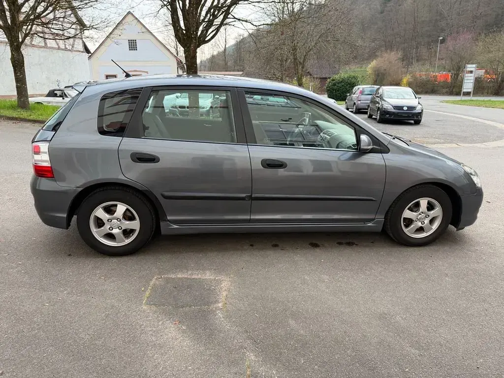 Gebraucht Honda Civic LS 90 PS (66 kW) 2005 Grau Limousine