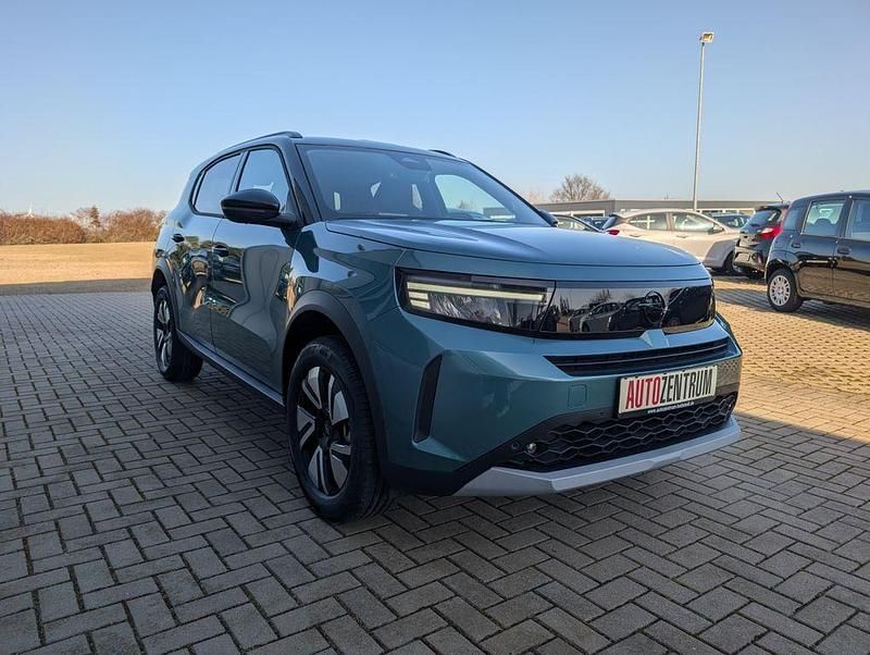 Neu Opel Frontera 145 PS (106 kW) 2026 Grün SUV
