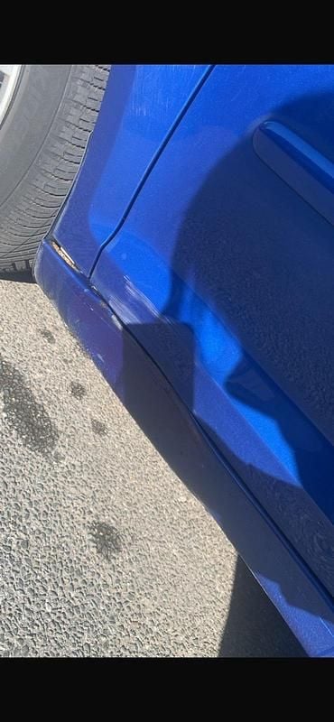 Usata VW Golf V 2005 Blu Utilitaria