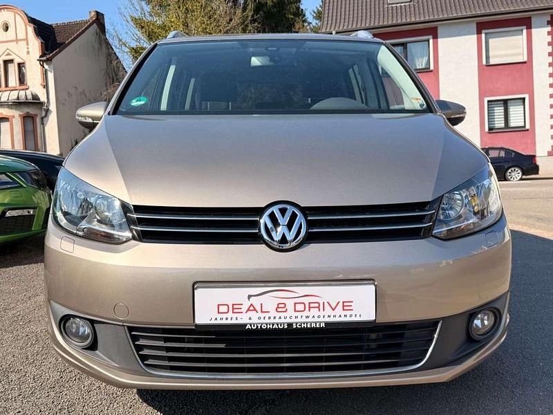 Gebraucht VW Touran 140 PS (102 kW) 2012 Gold Van / Kleinbus