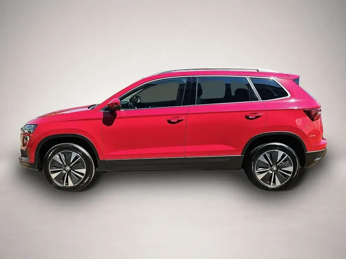 Gebraucht Skoda Karoq Selection 150 PS (110 kW) 2025 Rot SUV
