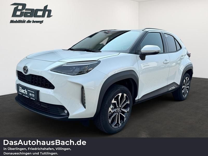 Platinum white Gebraucht 2025 Toyota Yaris Cross SUV | 29.990 € (Fairer Preis) - Bild 1/4