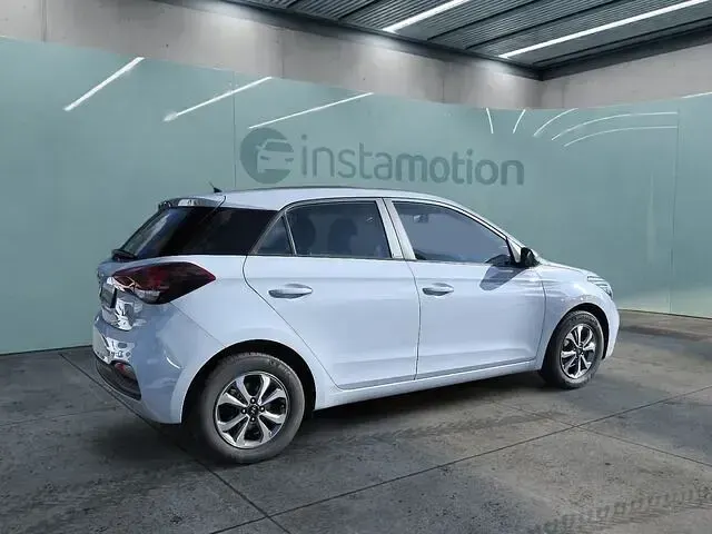 Gebraucht Hyundai i20 Trend 84 PS (61 kW) 2020 Other Limousine