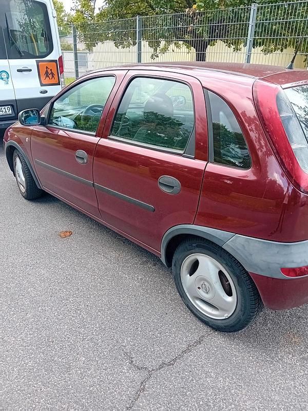 Gebraucht Opel Corsa Edition 65 PS (47 kW) 2000 Rot Limousine