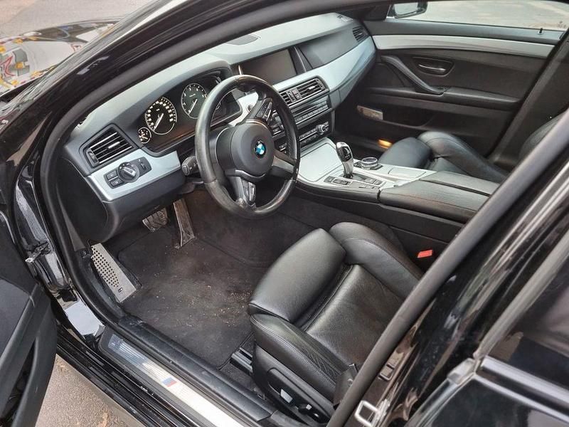 Gebraucht BMW 530 Performance 258 PS (189 kW) 2014 Schwarz Kombi
