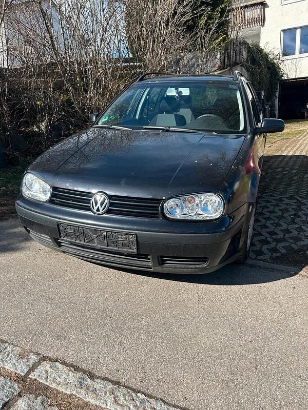 Gebraucht VW Golf IV 101 PS (74 kW) 2003 Schwarz Kombi