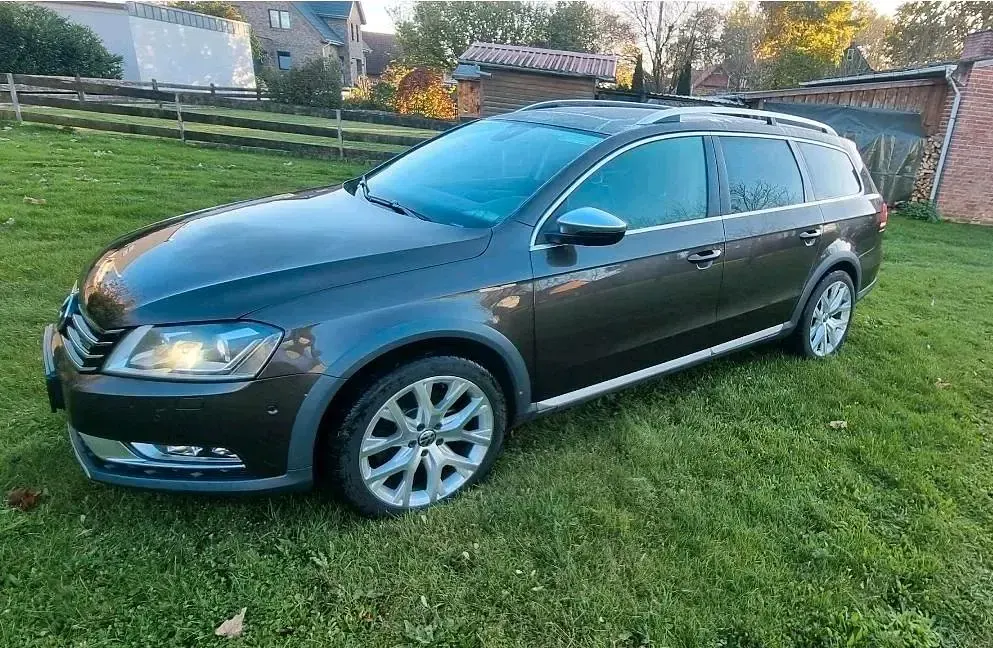 Gebraucht VW Passat Alltrack 170 PS (125 kW) 2012 Braun Kombi
