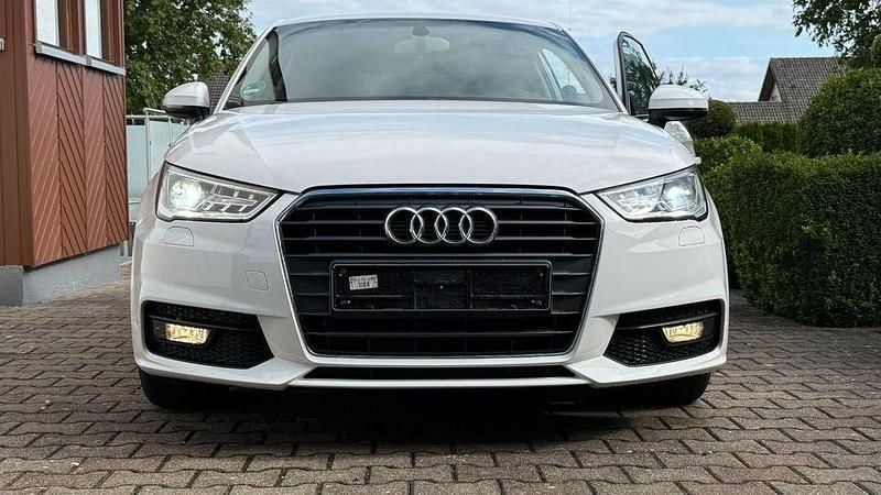 Weiß Gebraucht 2017 Audi A1 Sport Kleinwagen | 10.500 € (Guter Preis) - Bild 1/4
