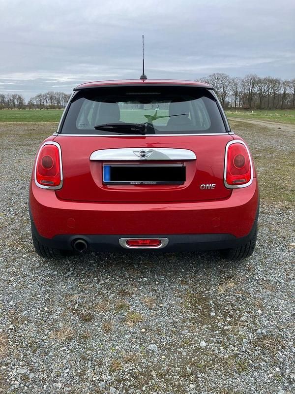 Second-hand Mini ONE 75 CP (55 kW) 2015 Roșu Hatchback