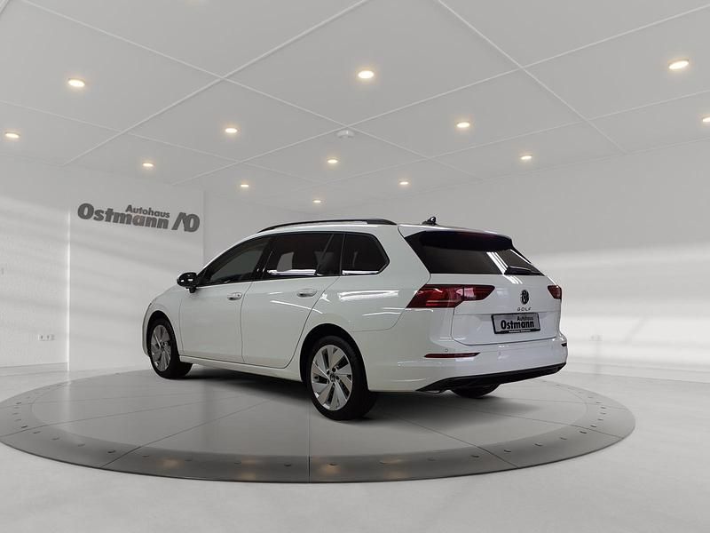 Gebraucht VW Golf VIII Life 116 PS (85 kW) 2025 Pure white Kombi