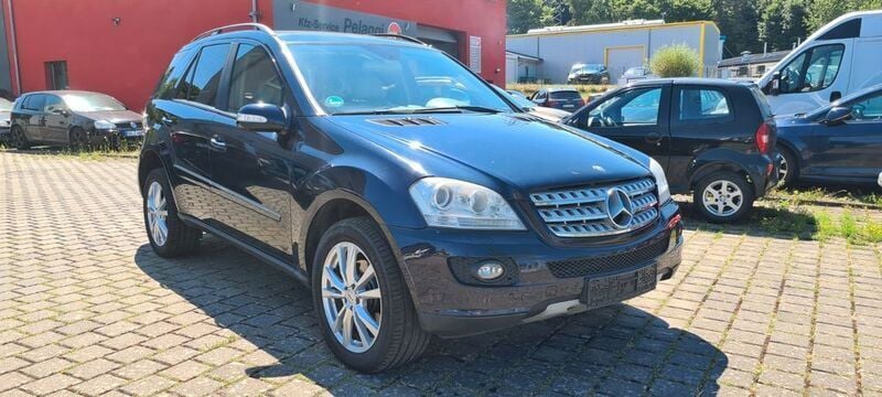 Blau Gebraucht 2005 Mercedes ML320 SUV | 5.990 € (Superpreis) - Bild 1/4