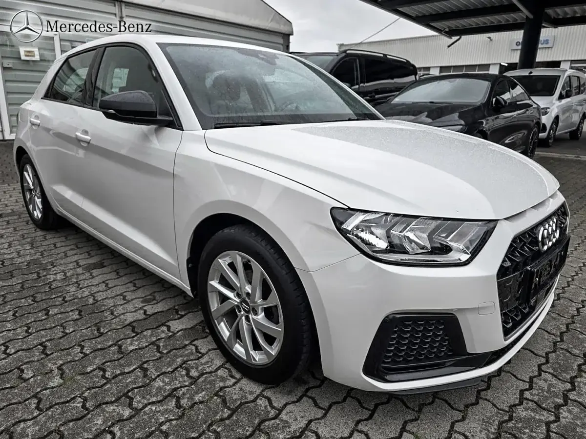 Gebraucht Audi A1 Advanced 95 PS (69 kW) 2019 Cortinaweiß SUV