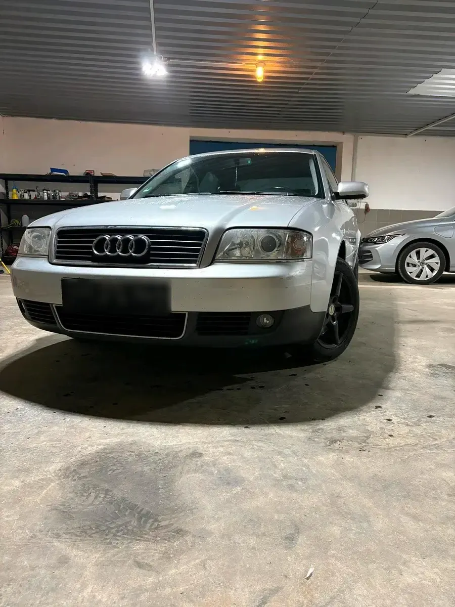 Second-hand Audi A6 170 CP (125 kW) 2002 Berlinǎ