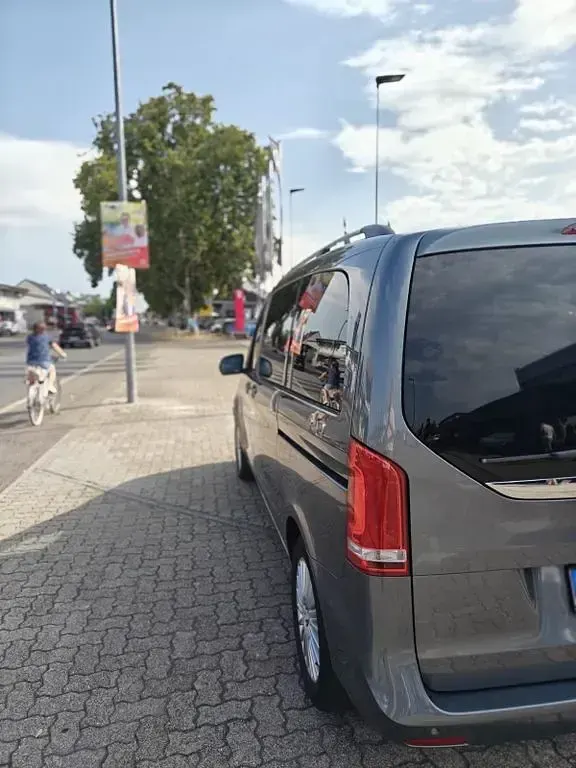 Gebraucht Mercedes V250 Avantgarde 190 PS (139 kW) 2017 Grau Van / Kleinbus