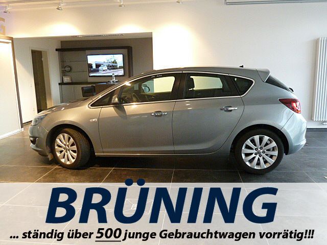 Gebraucht Opel Astra Excellence 140 PS (102 kW) 2013 Silber metallic Limousine
