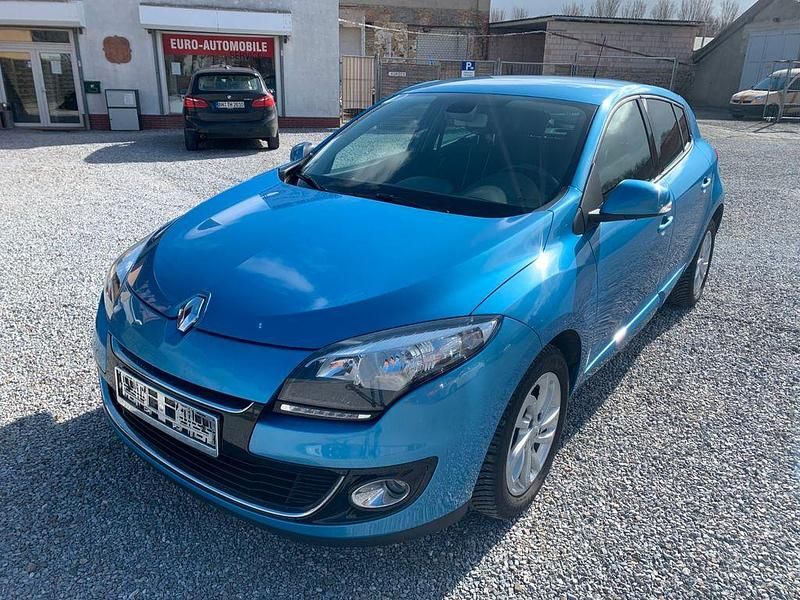 Gebraucht Renault Mégane Dynamique 131 PS (96 kW) 2012 Blau Limousine
