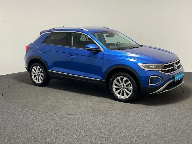 Gebraucht VW T-Roc 110 PS (80 kW) 2023 Blau SUV