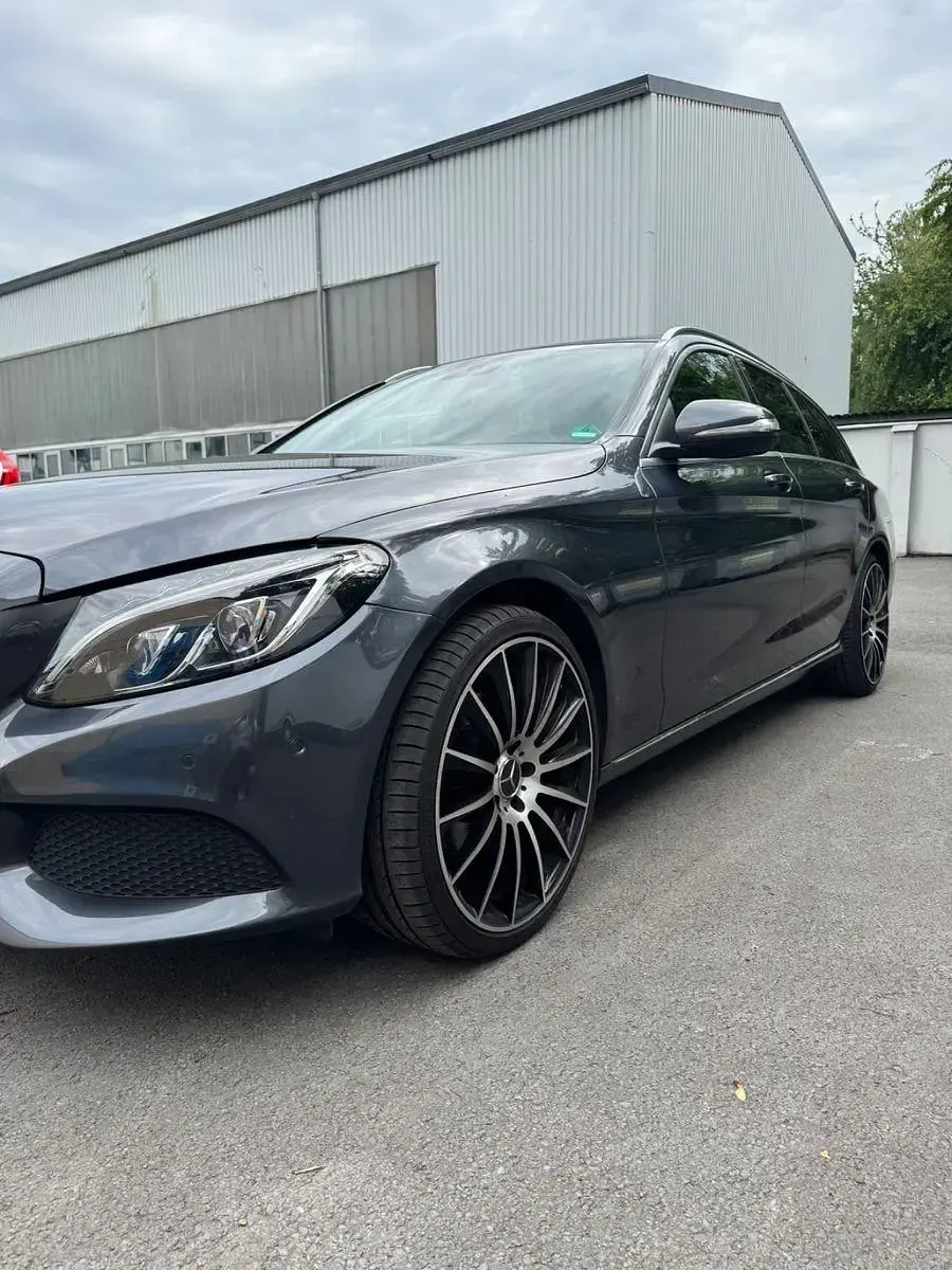 Gebraucht Mercedes C220 170 PS (125 kW) 2015 Grau Kombi
