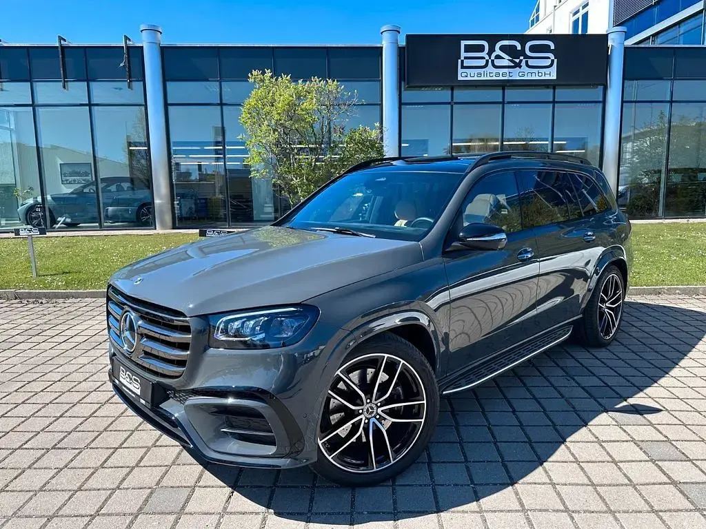 Gebraucht Mercedes GLS450 AMG 367 PS (269 kW) 2025 Grau SUV