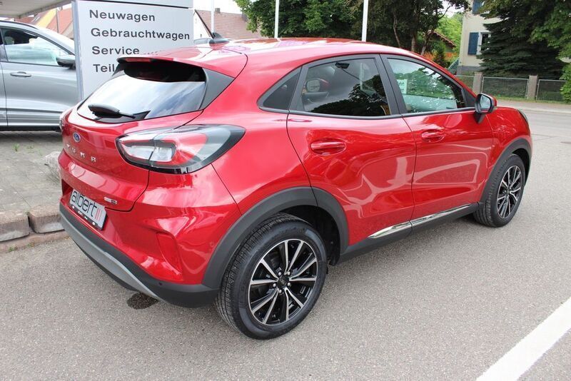 Gebraucht Ford Puma Titanium 125 PS (91 kW) 2024 Rot SUV