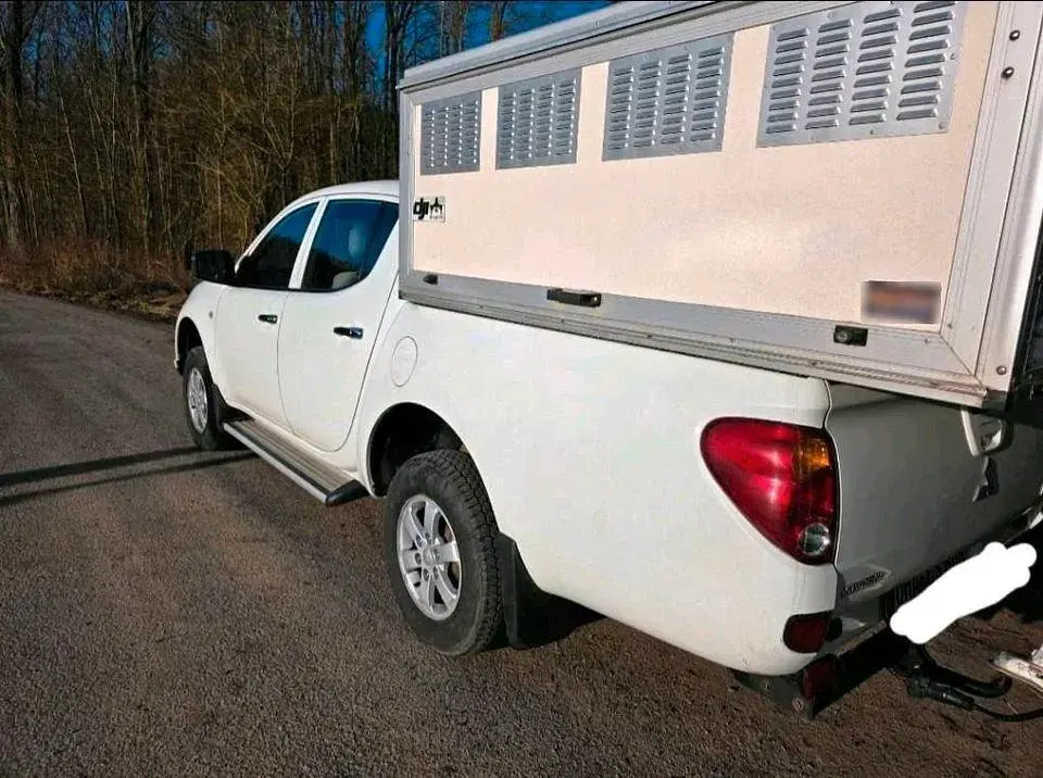 Gebraucht Mitsubishi L200 136 PS (100 kW) 2015 Weiß Pickup