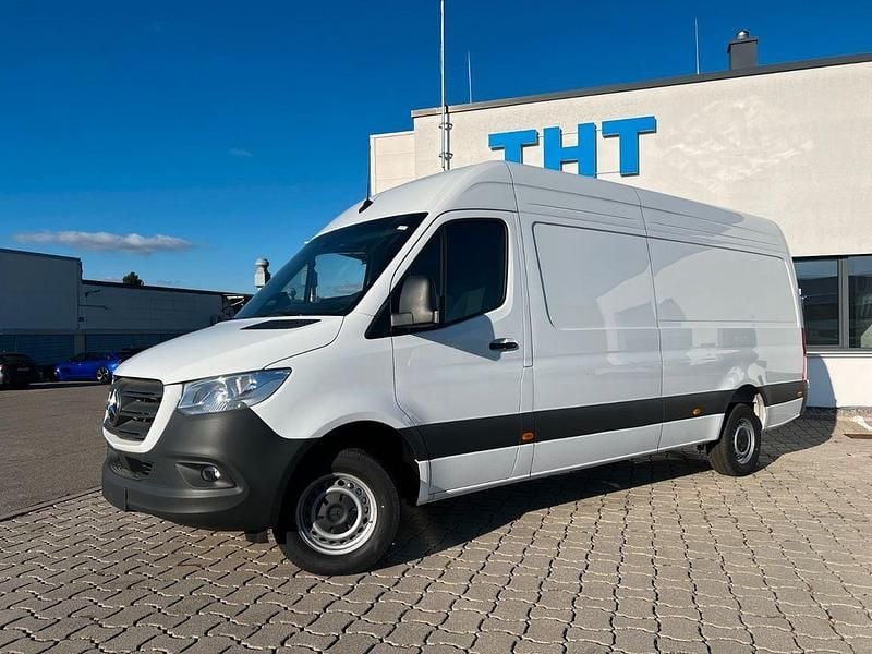 Weiß Neu 2025 Mercedes Sprinter Van | 42.781 € (Superpreis) - Bild 1/4