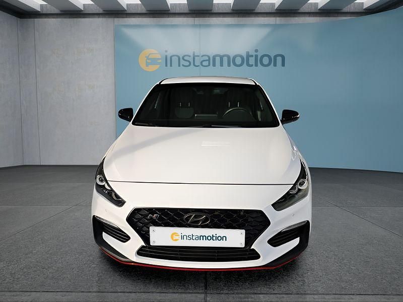 Weiß Gebraucht 2020 Hyundai i30 Limousine | 24.999 € (Fairer Preis) - Bild 1/4