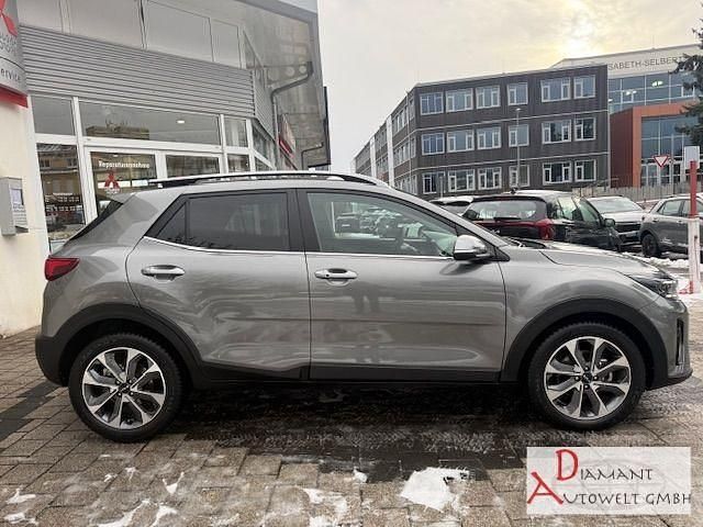 Gebraucht Kia Stonic Spirit 101 PS (74 kW) 2025 (m7g) astrograu met. SUV