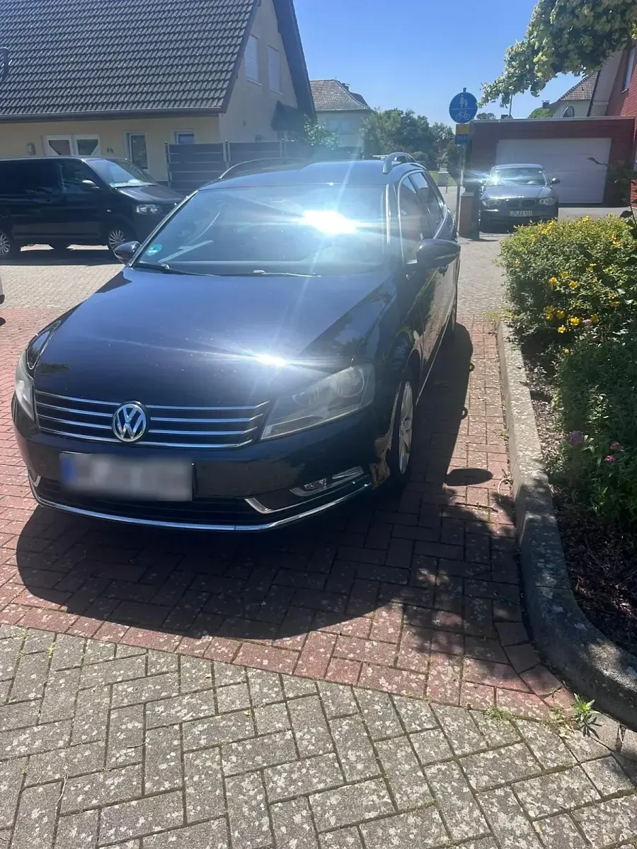 Gebraucht VW Passat 140 PS (102 kW) 2011 Schwarz Kombi