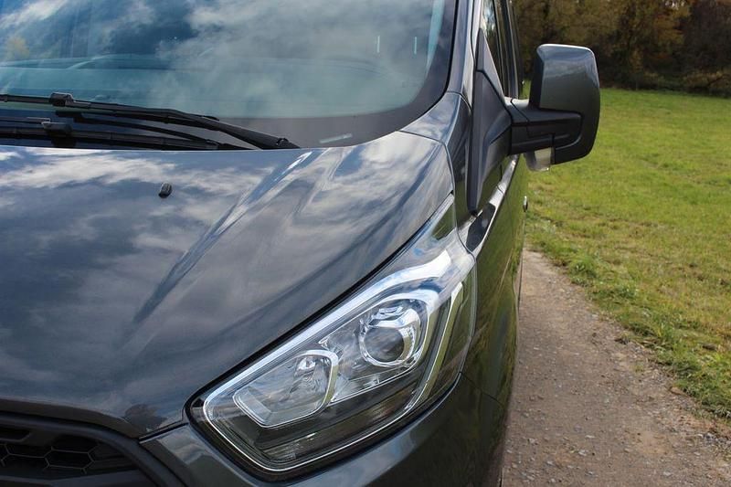 Gebraucht Ford Transit Tourneo 131 PS (96 kW) 2023 Schwarz Van / Kleinbus