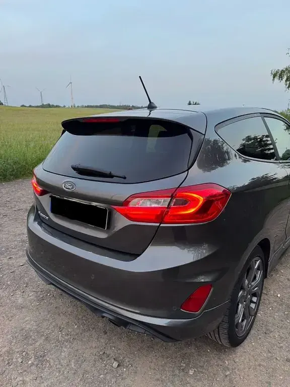 Gebraucht Ford Fiesta ST-Line 101 PS (74 kW) 2017 Grau Kleinwagen