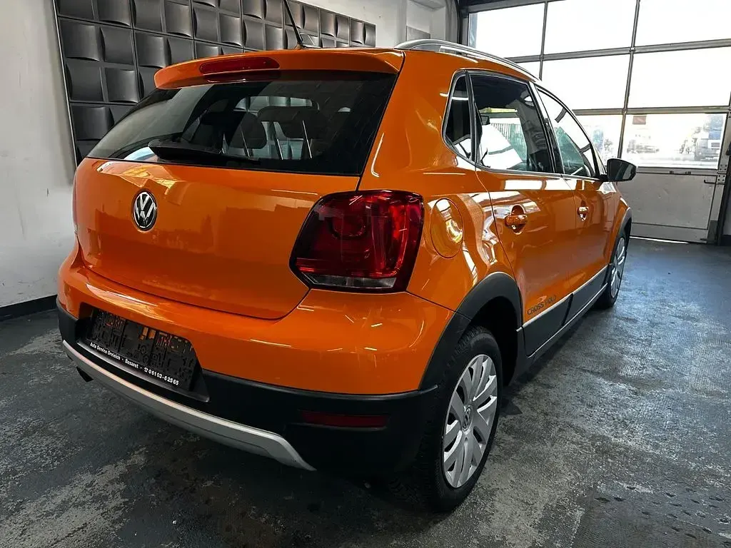 Gebraucht VW Polo Cross 105 PS (77 kW) 2011 Orange Kleinwagen