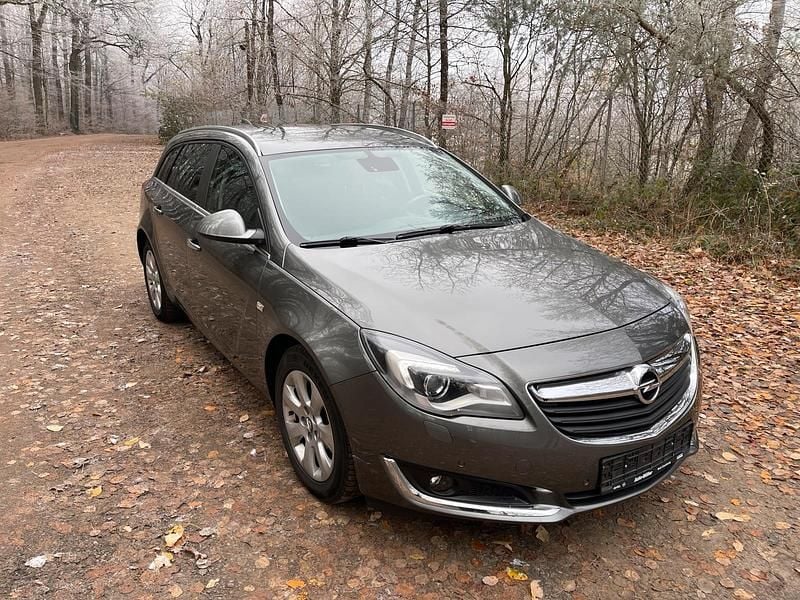 Grau Gebraucht 2017 Opel Insignia Sport Kombi | 7.999 € (Fairer Preis) - Bild 1/4