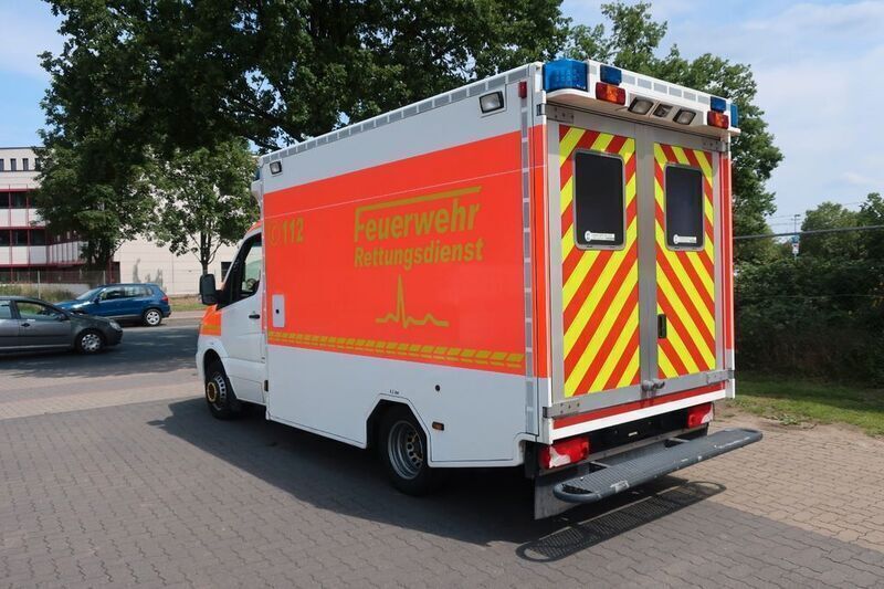 Gebraucht Mercedes Sprinter 163 PS (119 kW) 2015 Reinweiß Van